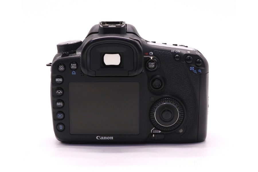 Фотокамера Canon EOS 7D body (пробег 69570 кадров)