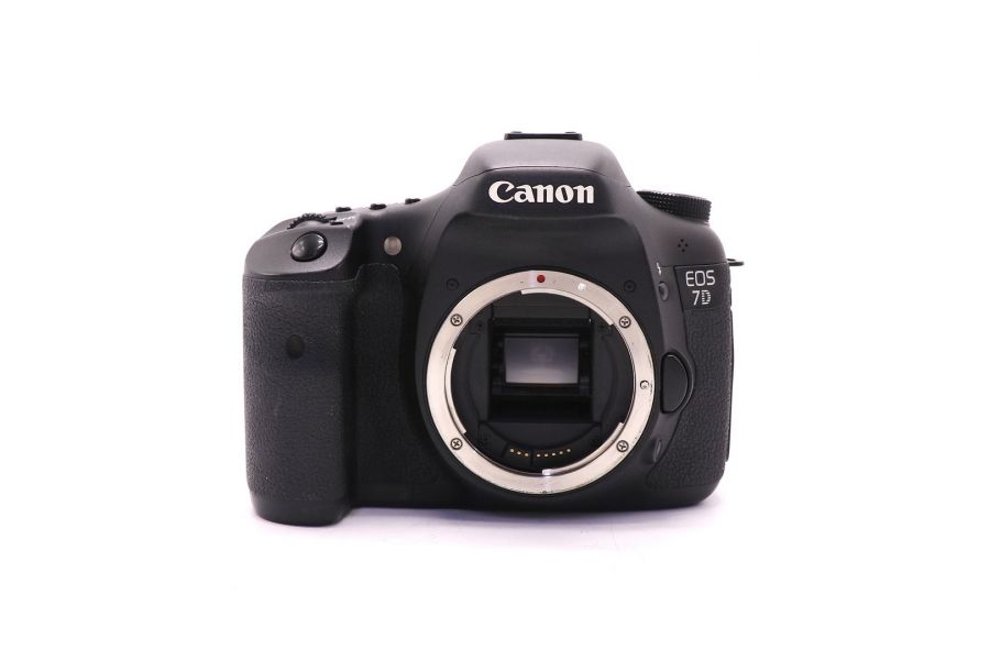 Canon EOS 7D body (пробег 32190 кадров)