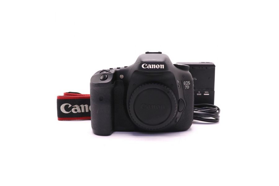 Canon EOS 7D body (пробег 32190 кадров)