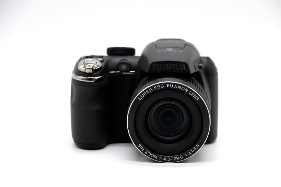 Цифровой фотоаппарат Fujifilm FinePix S4000
