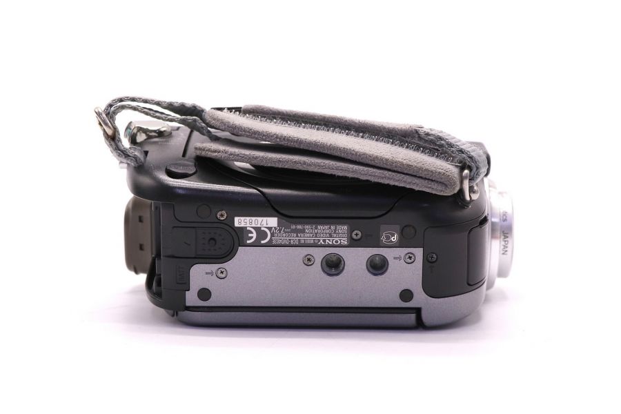 Видеокамера Sony DCR-DVD403E