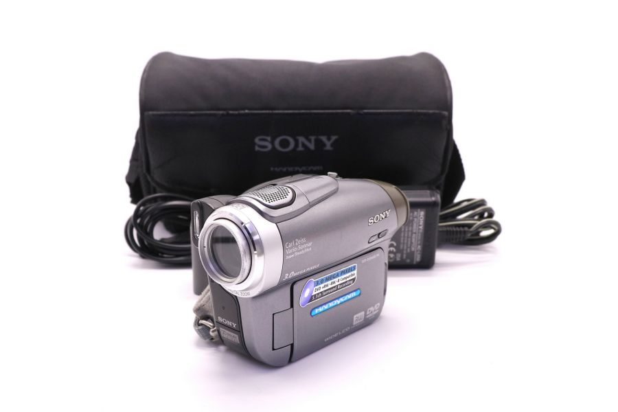 Видеокамера Sony DCR-DVD403E