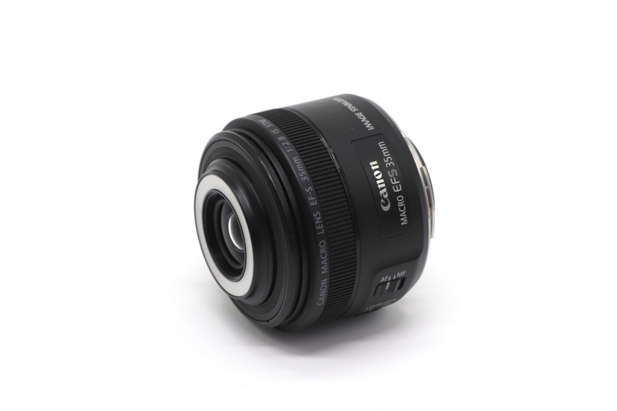 Объектив Canon EF-S 35mm f/2.8 Macro IS STM