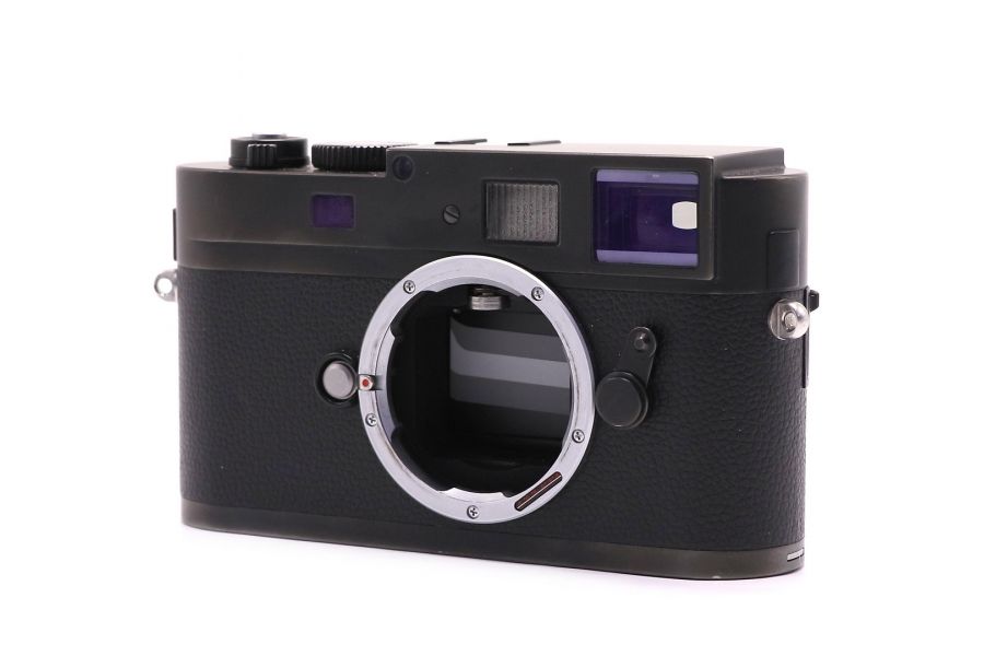 Leica M Monochrom body (пробег 43445 кадров)