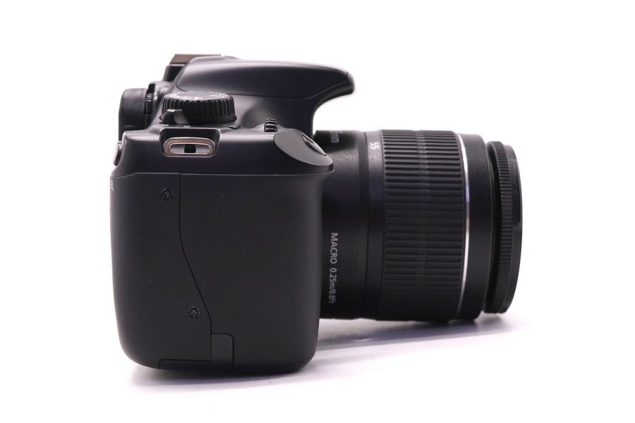 Фотокамера Canon EOS 1100D kit (пробег 6100 кадров)
