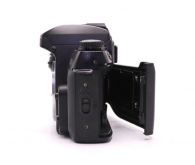 Однообъективный фотоаппарат Nikon F80 body