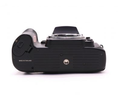 Однообъективный фотоаппарат Nikon F80 body
