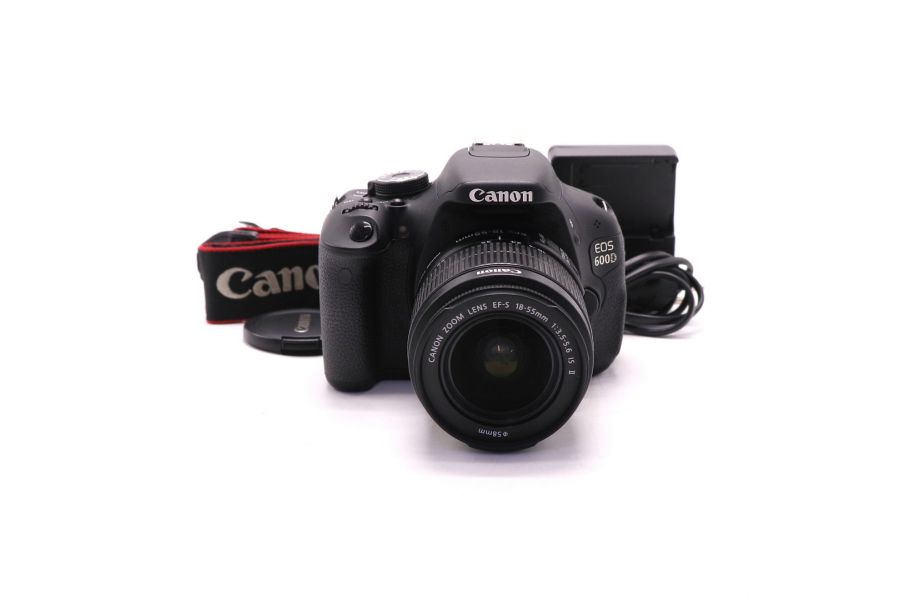Фотокамера Canon EOS 600D kit (пробег 18710 кадров)