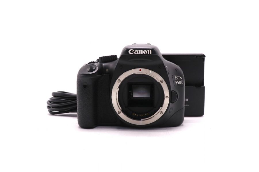 Фотокамера Canon EOS 550D body (пробег 18620 кадров)