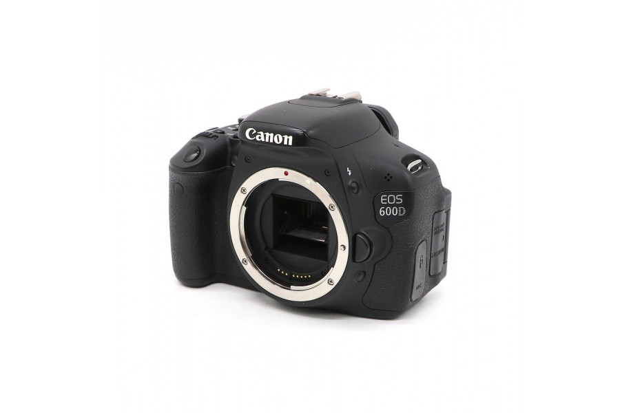 Canon EOS 600D body в упаковке (пробег 8000 кадров)