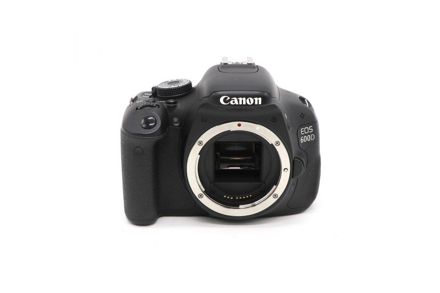 Canon EOS 600D body в упаковке (пробег 8000 кадров)