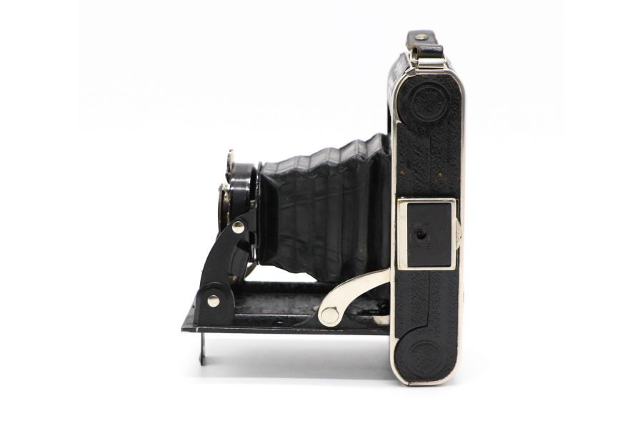 Voigtlander + Anastigmat Voigtar 6.3