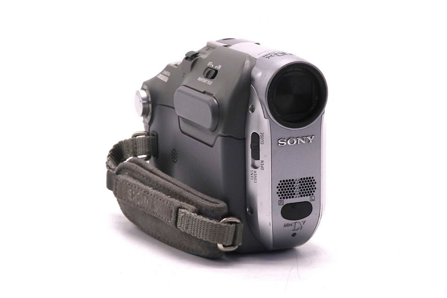 Видеокамера цифровая Sony DCR-HC22E miniDV