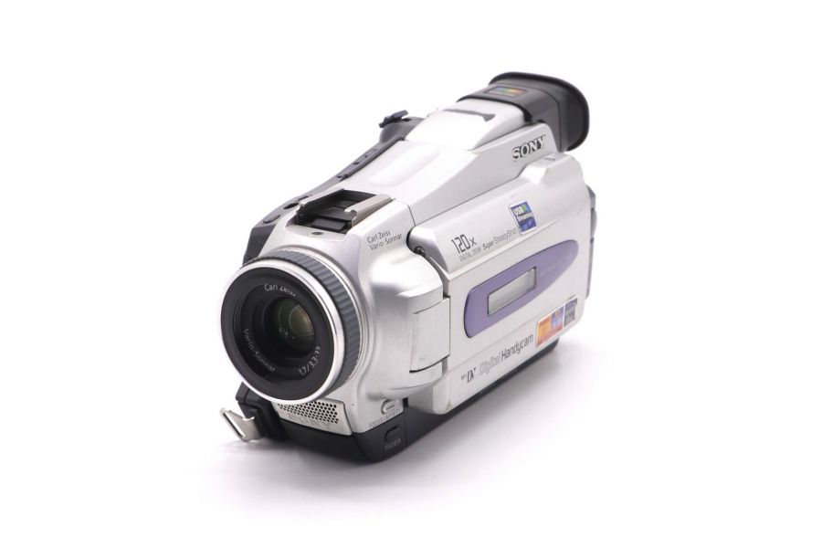 Цифровая видеокамера Sony DCR-TRV16E miniDV