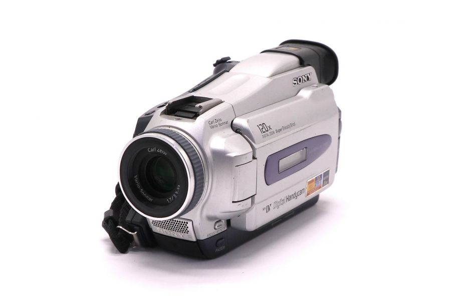 Цифровая видеокамера Sony DCR-TRV16E miniDV