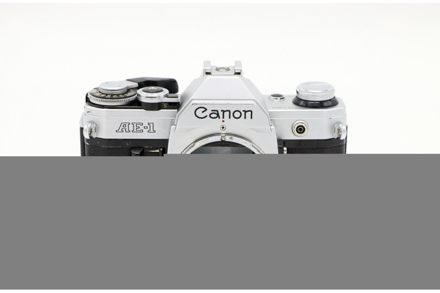 Фотоаппарат Canon AE-1 body неисправный
