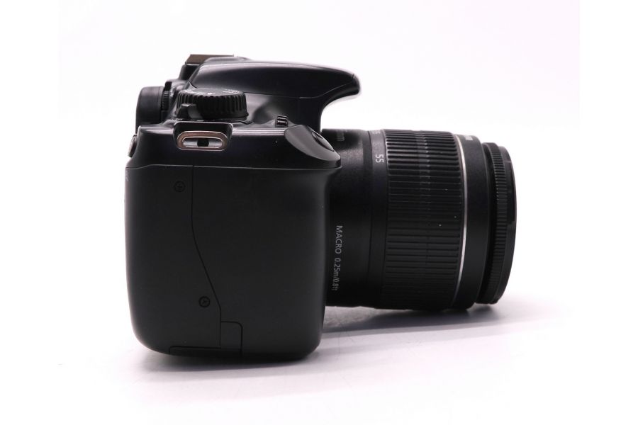 Canon EOS 1100D kit (пробег 9000 кадров) 