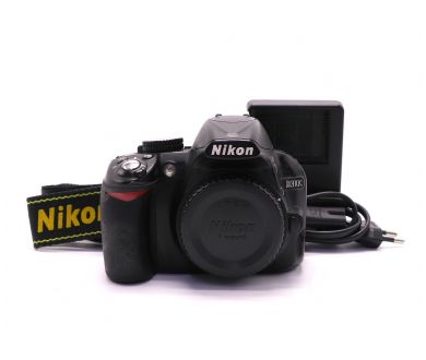 Nikon D3100 body (пробег 77540 кадров)
