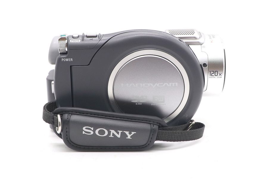 Цифровая серая видеокамера Sony DCR-DVD405E