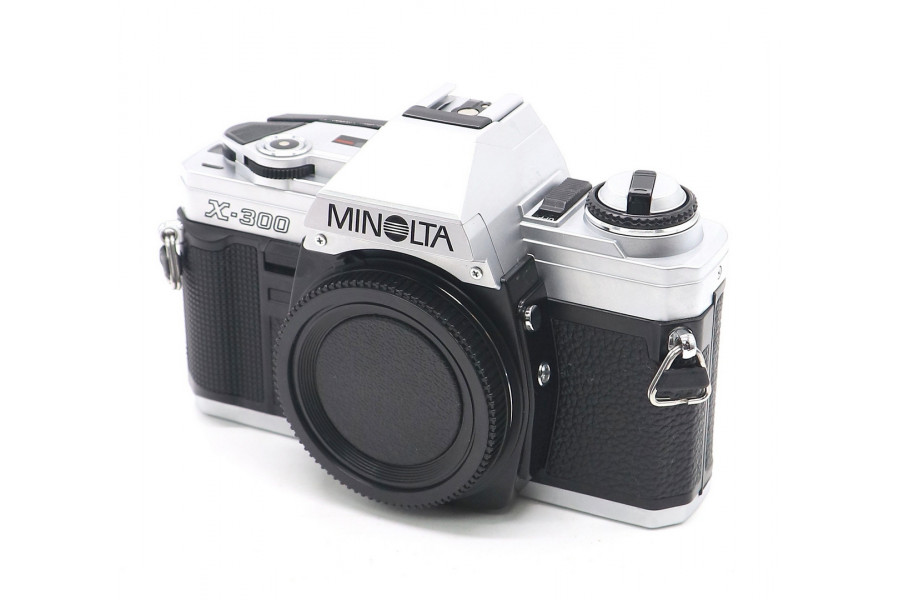 Японская зеркальная камера Minolta X-300 body
