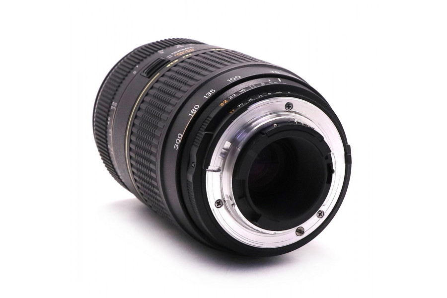 Tamron AF 70-300mm f/4-5.6 Di LD MACRO 1:2 (A17) для Nikon F