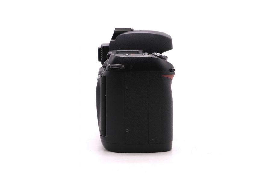 Фотокамера Nikon D70 body (пробег 11500 кадров)