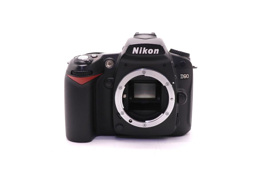 Nikon D90 body (пробег 20000 кадров)