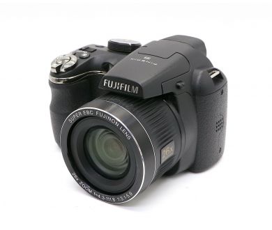 Цифровая компактная камера Fujifilm FinePix S4300
