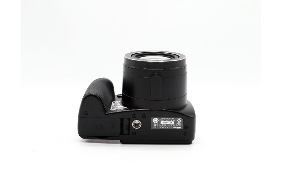 Компактная цифровая камера Nikon Coolpix P80