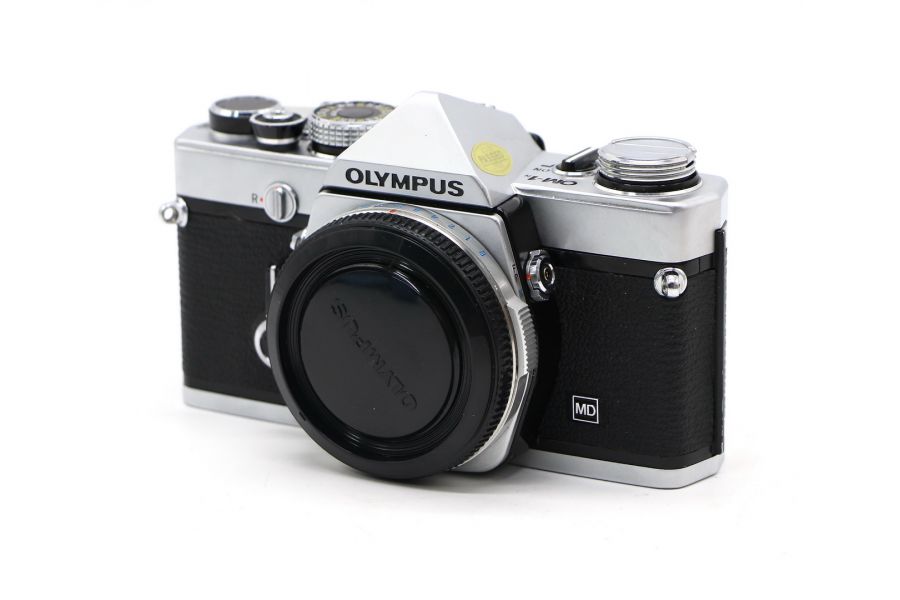 Фотоаппарат серебристый Olympus OM-1n body (Japan)