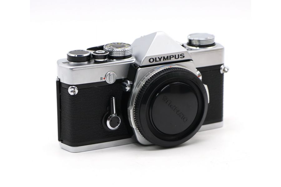 Фотоаппарат серебристый Olympus OM-1n body (Japan)