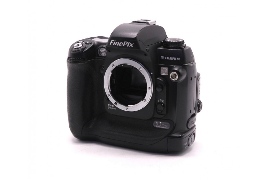 Фотокамера зеркальная Fujifilm FinePix S3 Pro body