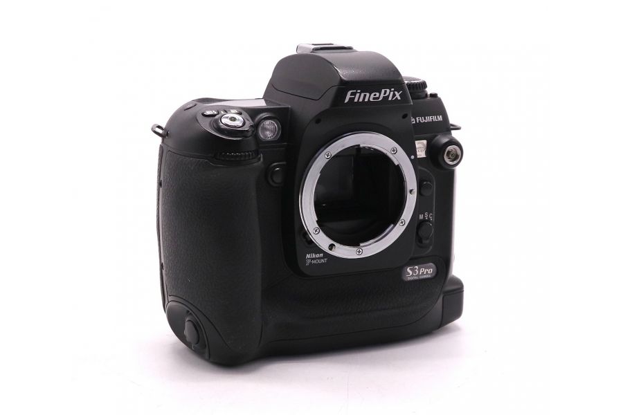 Фотокамера зеркальная Fujifilm FinePix S3 Pro body