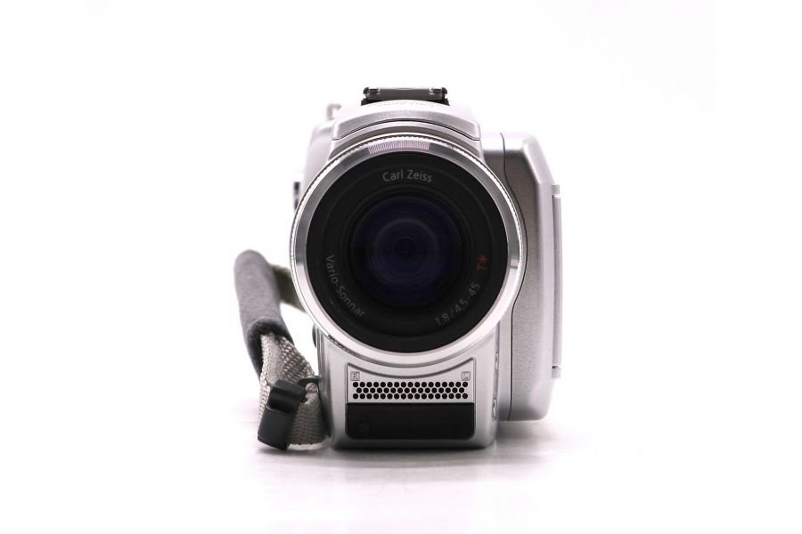 Компактная цифровая видеокамера Sony DCR-HC85E