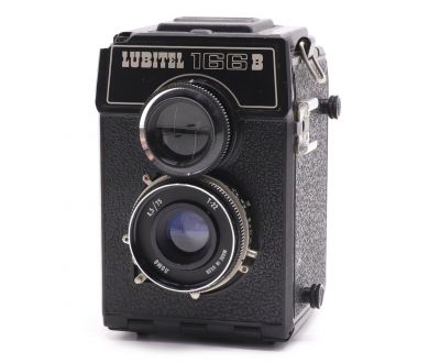 Советский фотоаппарат Любитель 166В (ЛОМО, 1981)