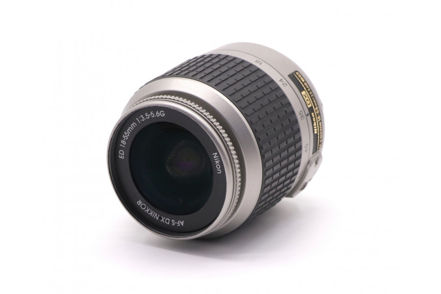 Nikon 18-55mm f/3.5-5.6G AF-S ED DX Nikkor неисправный