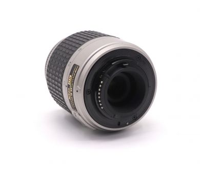 Nikon 18-55mm f/3.5-5.6G AF-S ED DX Nikkor неисправный