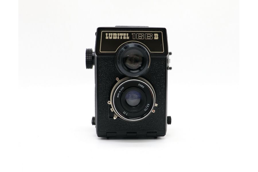 Пленочный фотоаппарат Любитель 166В (ЛОМО, 1983)