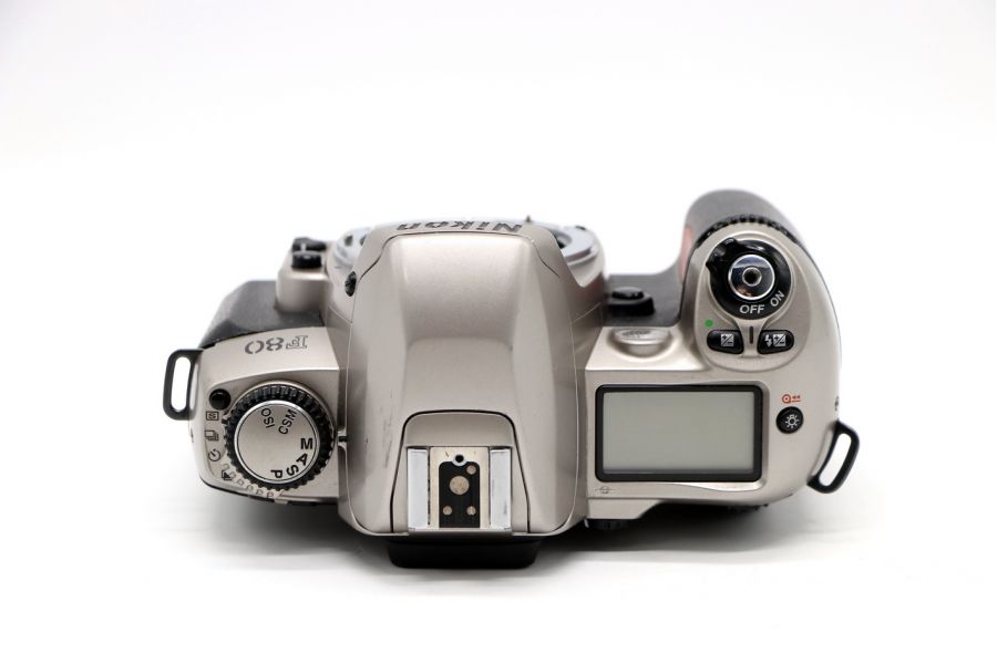 Зеркальная камера Nikon F80 Quartz Date body gray