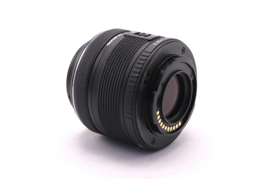 Olympus M.Zuiko Digital 14-42mm f/3.5-5.6 II R MSC (черный)