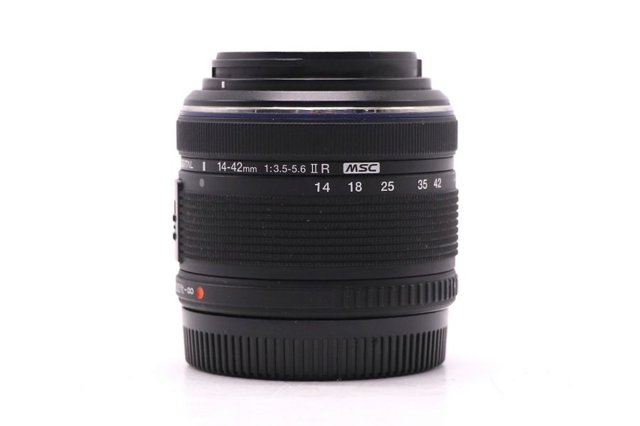 Olympus M.Zuiko Digital 14-42mm f/3.5-5.6 II R MSC (черный)
