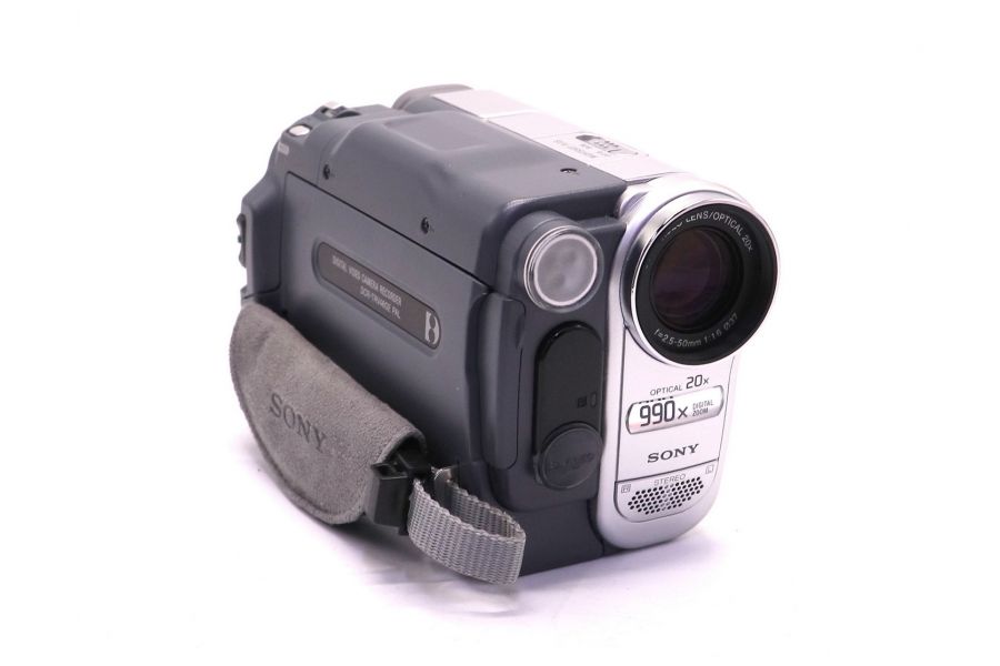 Цифровая видеокамера Sony DCR-TRV460E Digital8