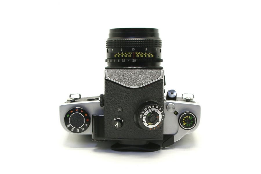 Среднеформатный фотоаппарат Киев 60 + Волна-3