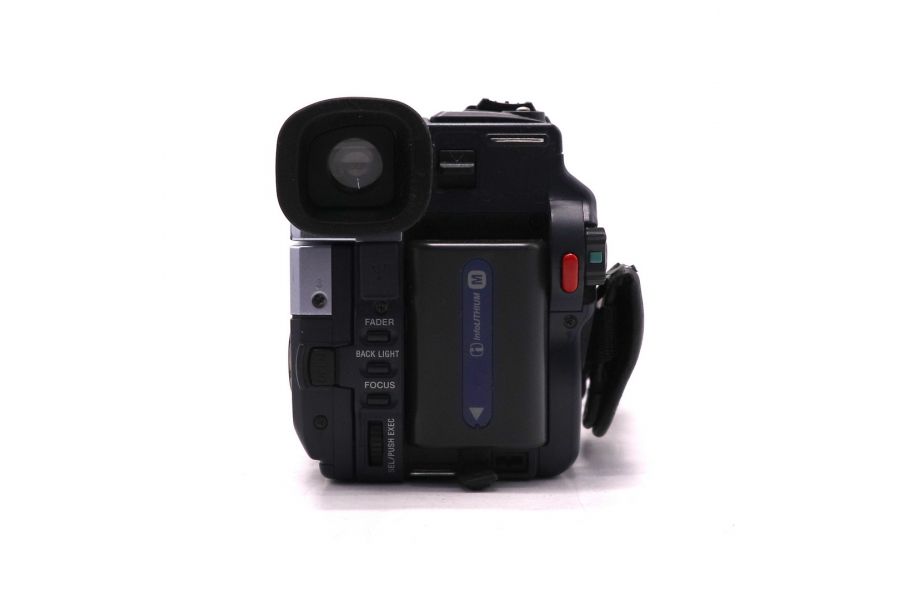 Видеокамера начального уровня Sony DCR-TRV140E