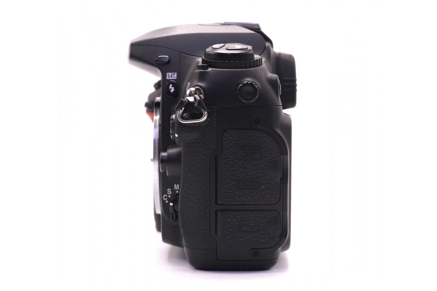 Фотокамера Nikon D200 body (пробег 6350 кадров)