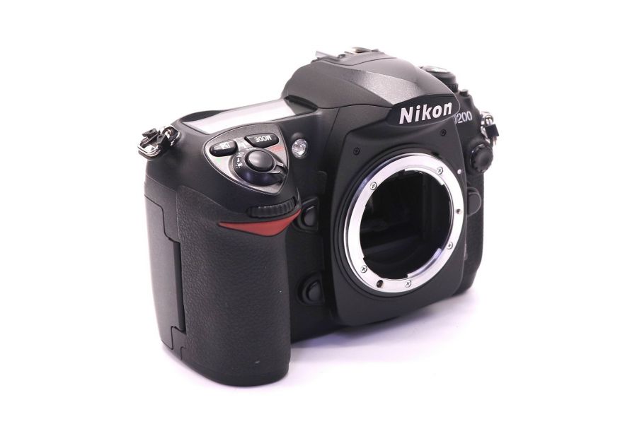 Фотокамера Nikon D200 body (пробег 6350 кадров)