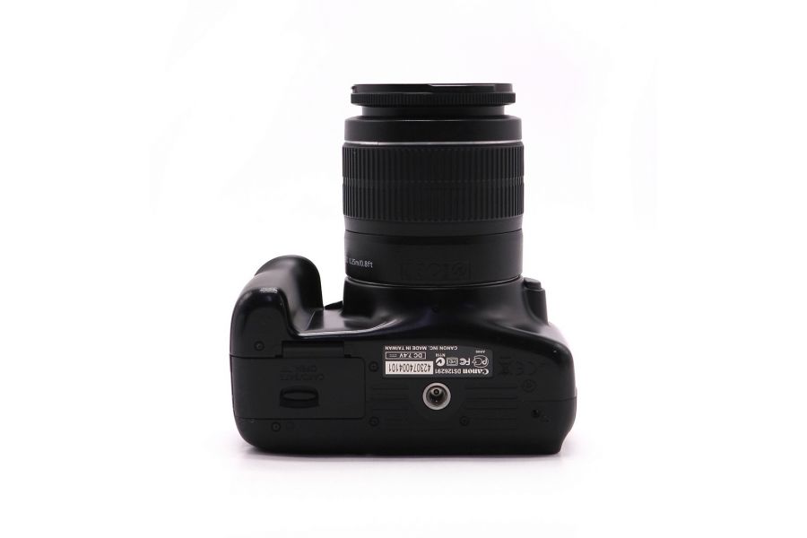 Canon EOS 1100D kit (пробег 25570 кадров)