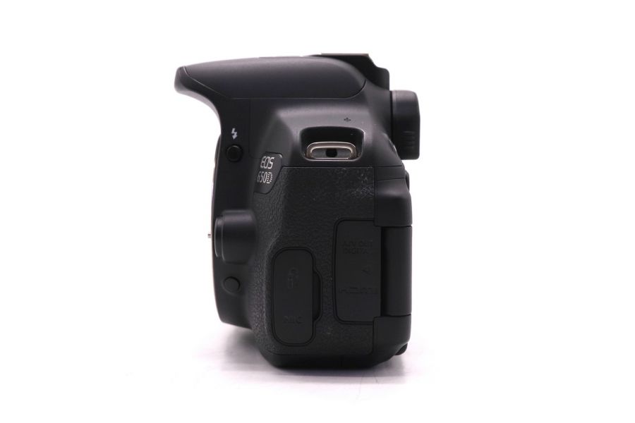 Фотокамера Canon EOS 650D body (пробег 4520 кадров)