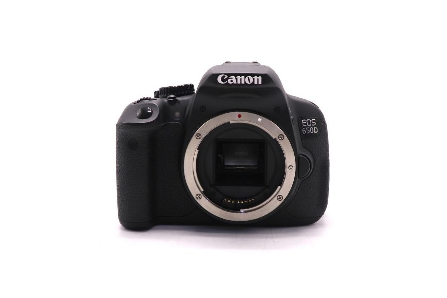 Фотокамера Canon EOS 650D body (пробег 4520 кадров)