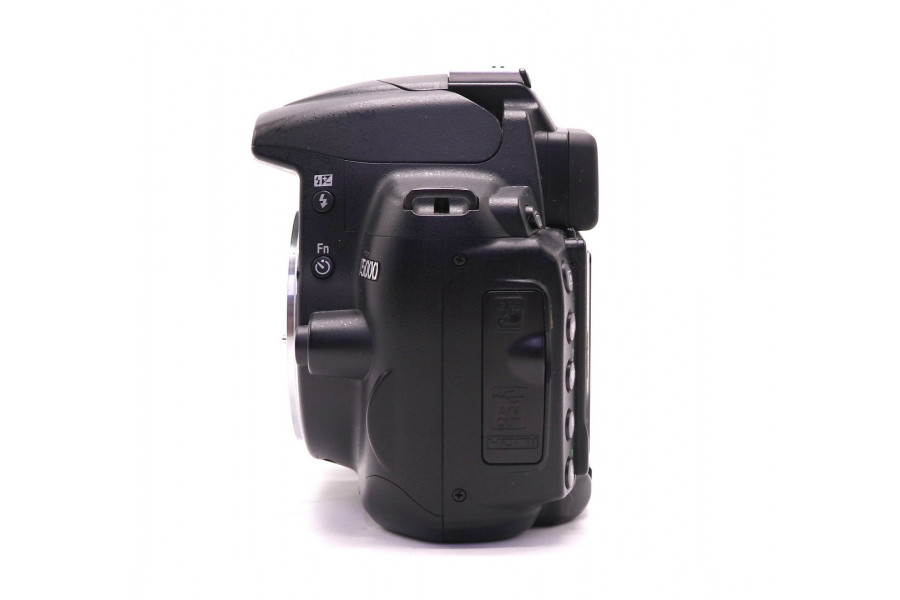 Фотоаппарат Nikon D5000 body (пробег 9710 кадров)